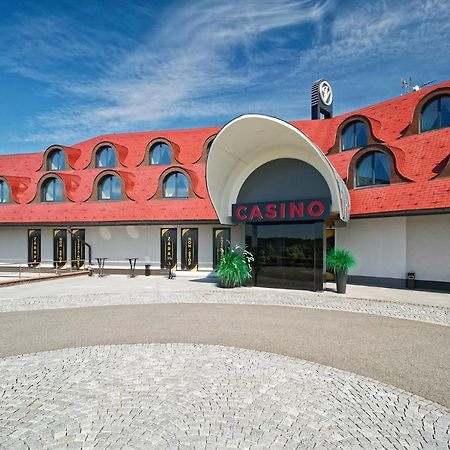 Hotel Victory Popuvky المظهر الخارجي الصورة