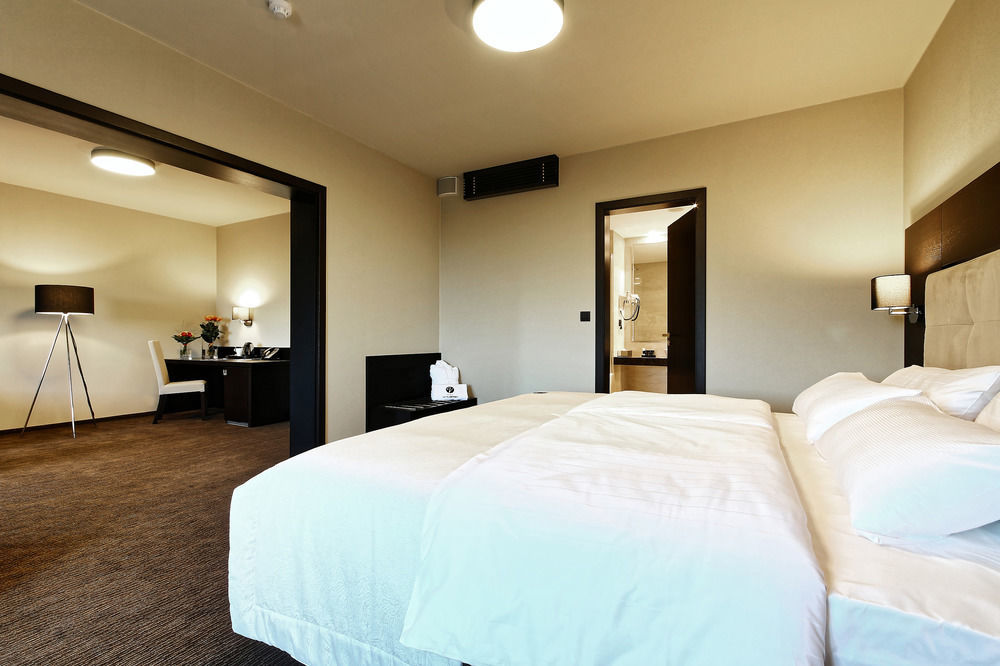 Hotel Victory Popuvky المظهر الخارجي الصورة