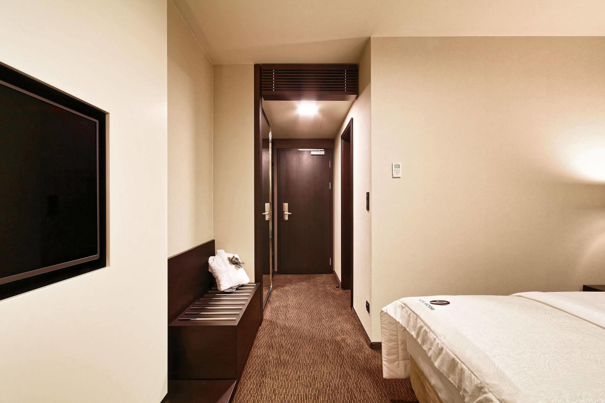 Hotel Victory Popuvky المظهر الخارجي الصورة