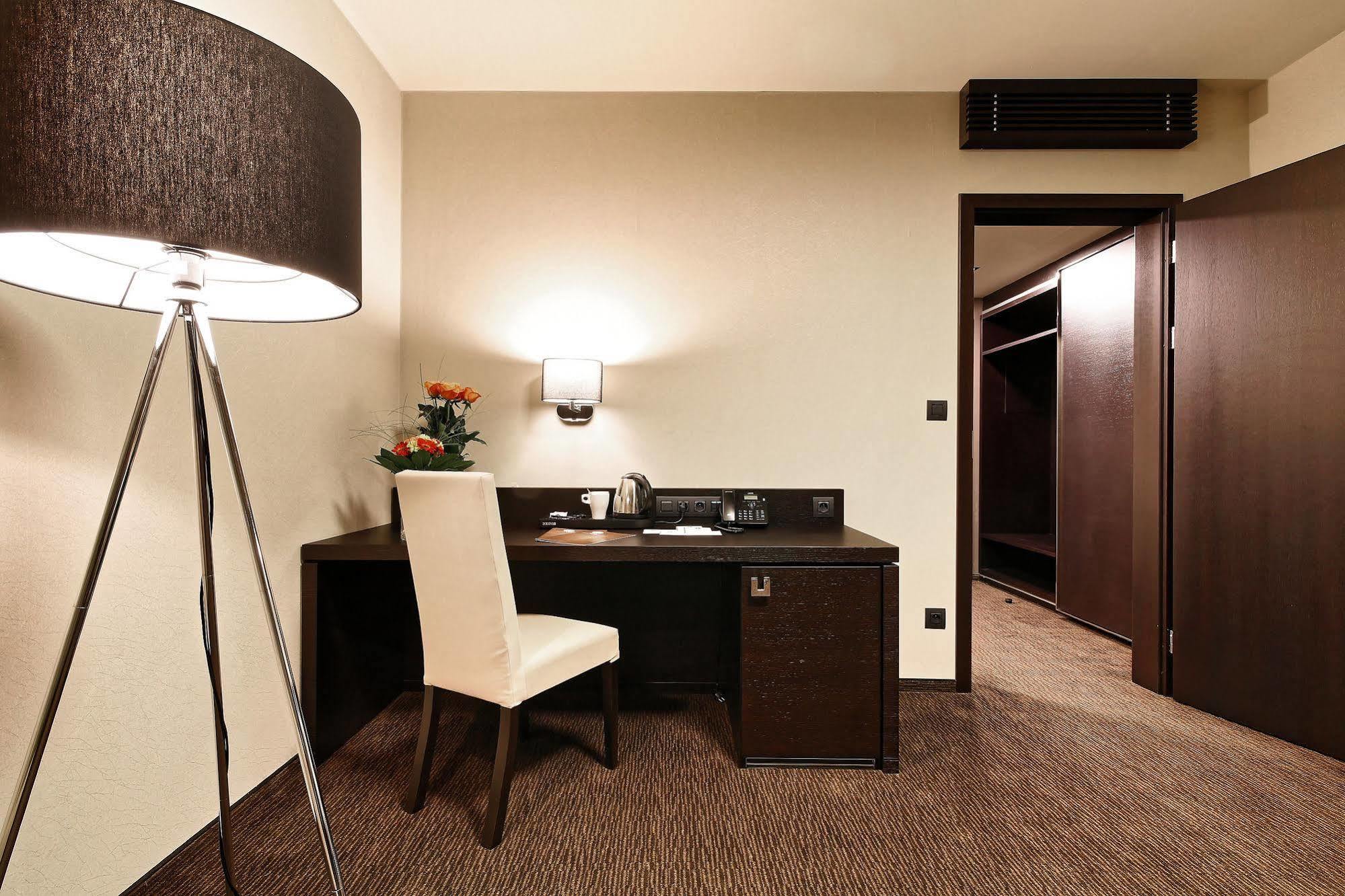 Hotel Victory Popuvky المظهر الخارجي الصورة